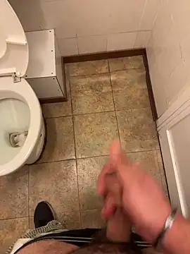 Snapshot of _themask_ chatting on 10.06.25 themask online show from 10.06.25