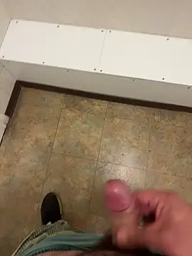 Snapshot of _themask_ chatting on 10.07.25 themask online show from 10.07.25