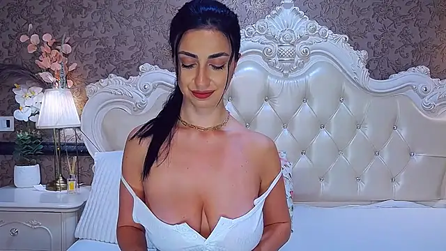 OliveWilson online show from 02.20.26