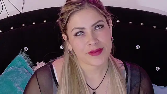 Natalia Montoya online show from 09.10.25