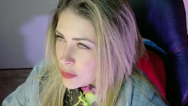 Natalia Montoya online show from 11.12.25