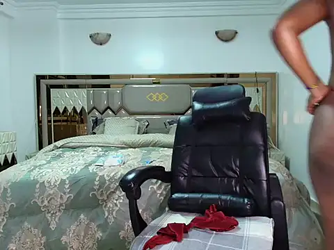 ebony shilly3 online show from 11.15.25