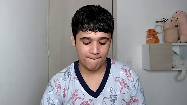 kaiine190 online show from 10.20.25