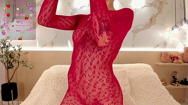 LunaRuso online show from 03.07.26