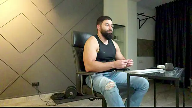 Snapshot of mattmasterss chatting on 01.26.25 mattmasterss online show from 01.26.25