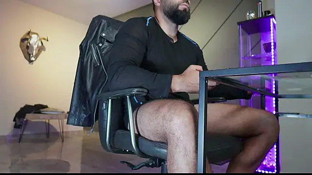 Snapshot of mattmasterss chatting on 09.09.25 mattmasterss online show from 09.09.25