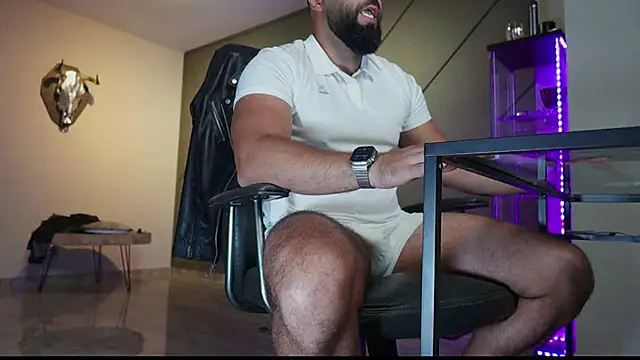 Snapshot of mattmasterss chatting on 09.09.25 mattmasterss online show from 09.09.25