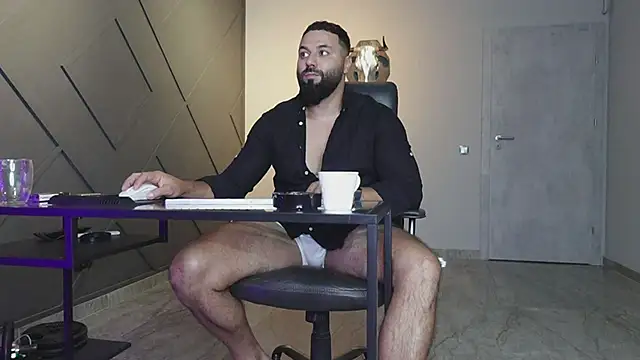 Snapshot of mattmasterss chatting on 09.29.25 mattmasterss online show from 09.29.25