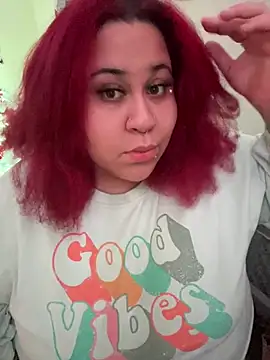 Snapshot of Juicyjordie chatting on 12.19.24 Juicyjordie online show from 12.19.24