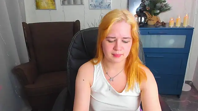 Snapshot of AlicePopsy chatting on 01.20.25 AlicePopsy online show from 01.20.25