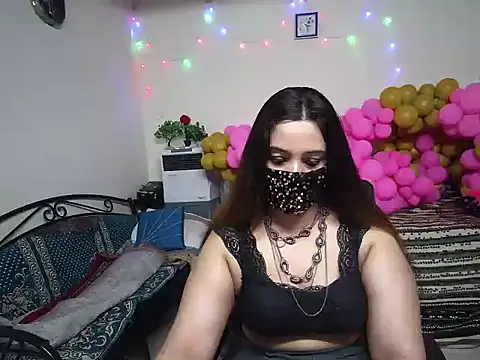 Arushisingh8888 online show from 12.31.24