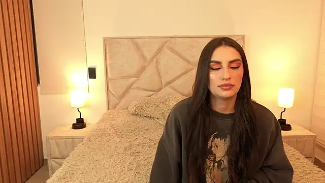 teseo and afroditha  online show from 11.25.25