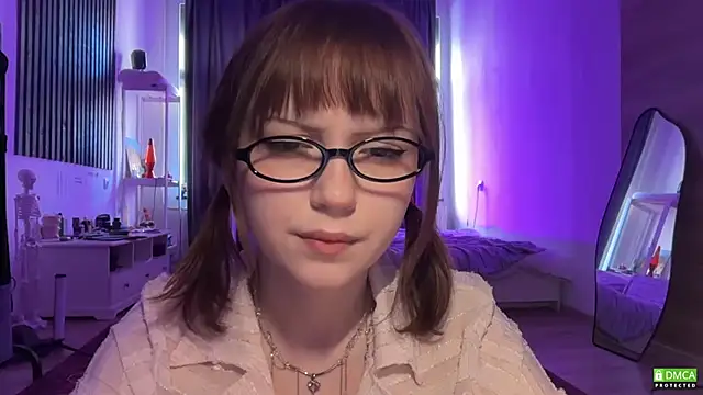Snapshot of electric_babe chatting on 05.14.26 electric babe online show from 05.14.26