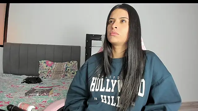 Snapshot of _elektrah chatting on 02.27.25  elektrah online show from 02.27.25