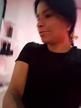 Snapshot of _elektrah chatting on 09.14.25  elektrah online show from 09.14.25