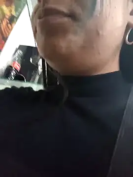 Snapshot of _elektrah chatting on 10.16.25  elektrah online show from 10.16.25