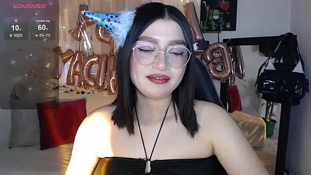 mily thomson b  online show from 09.11.25