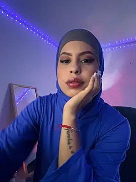 Snapshot of JannaNader12 chatting on 09.10.25 JannaNader12 online show from 09.10.25