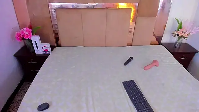 LizBrook online show from 10.22.25