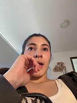 Snapshot of Princ3ssgabi chatting on 11.12.25 Princ3ssgabi online show from 11.12.25