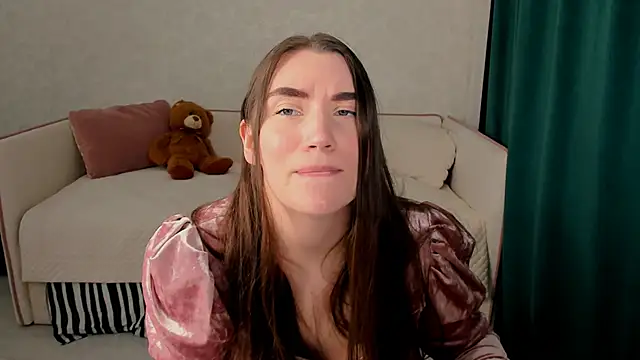 Snapshot of pussyhome2407 chatting on 02.05.25 pussyhome2407 online show from 02.05.25