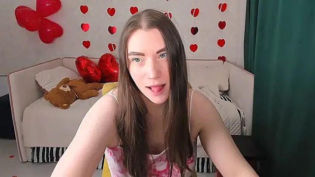 Snapshot of pussyhome2407 chatting on 02.14.25 pussyhome2407 online show from 02.14.25