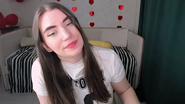 Snapshot of pussyhome2407 chatting on 03.19.25 pussyhome2407 online show from 03.19.25