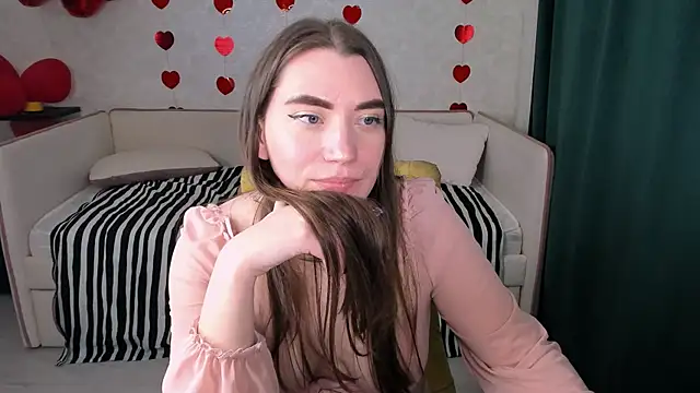 Snapshot of pussyhome2407 chatting on 03.19.25 pussyhome2407 online show from 03.19.25