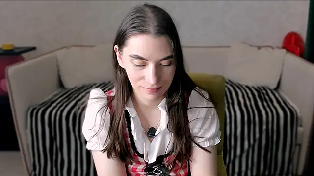 Snapshot of pussyhome2407 chatting on 09.28.25 pussyhome2407 online show from 09.28.25