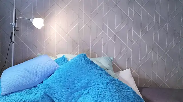 Snapshot of Allure_goldennX chatting on 09.22.25 Allure goldennX online show from 09.22.25