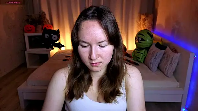 Little doll meow online show from 10.30.25