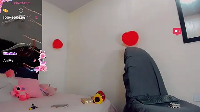 Snapshot of Rubi_30 chatting on 02.13.25 Rubi 30 online show from 02.13.25