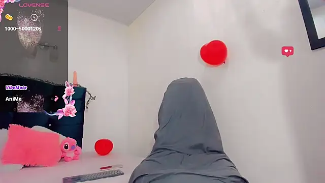 Snapshot of Rubi_30 chatting on 02.15.25 Rubi 30 online show from 02.15.25