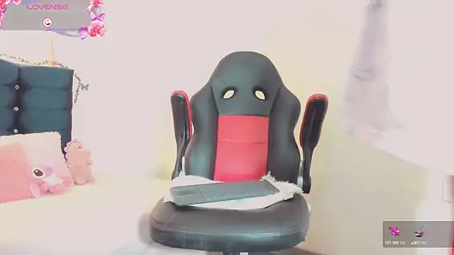 Snapshot of Rubi_30 chatting on 03.04.25 Rubi 30 online show from 03.04.25