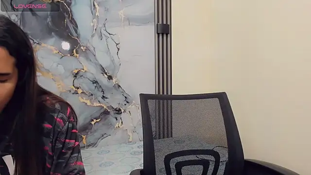 Snapshot of Rubi_30 chatting on 11.27.25 Rubi 30 online show from 11.27.25