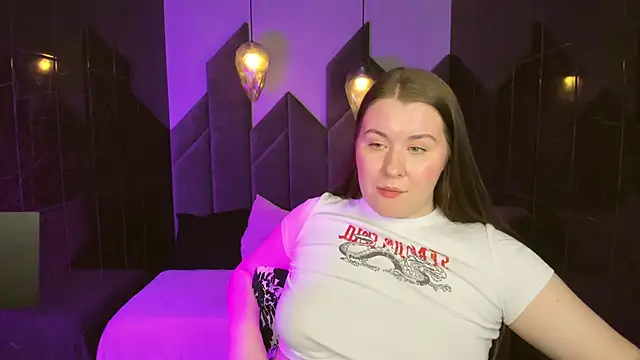 Snapshot of ShedarBrooks chatting on 03.20.25 ShedarBrooks online show from 03.20.25