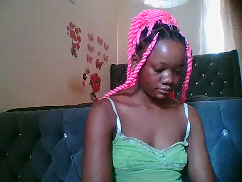 HotJeylee online show from 12.04.25