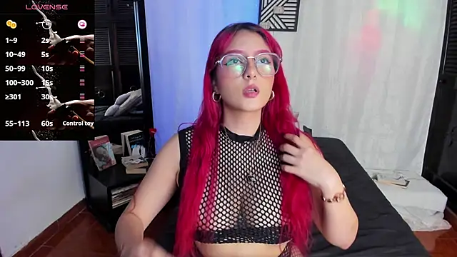 Dafne Moon online show from 05.14.26