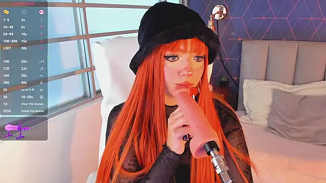 Snapshot of Kloe_Raize chatting on 01.17.25 Kloe Raize online show from 01.17.25