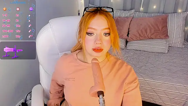 Snapshot of Kloe_Raize chatting on 02.03.25 Kloe Raize online show from 02.03.25