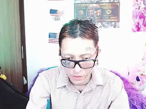 Snapshot of deivid_estrada chatting on 12.14.24 deivid estrada online show from 12.14.24