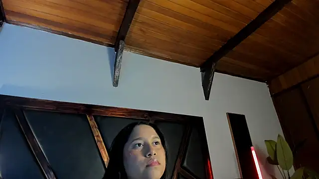 EmiliWilliams online show from 04.21.26