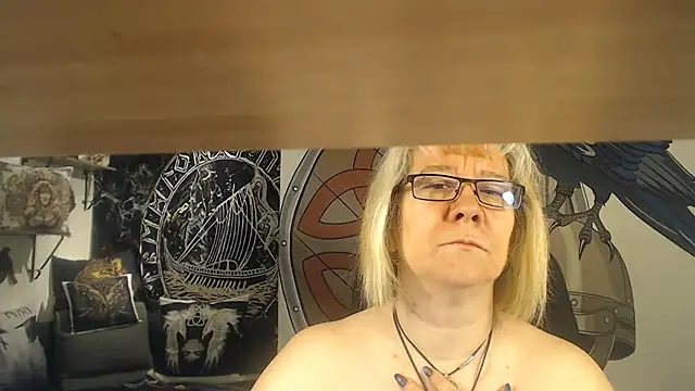 Snapshot of TittenMichelle chatting on 03.14.25 TittenMichelle online show from 03.14.25