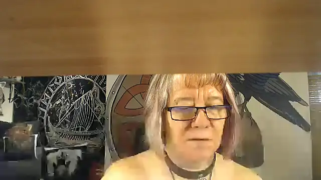 Snapshot of TittenMichelle chatting on 12.03.25 TittenMichelle online show from 12.03.25