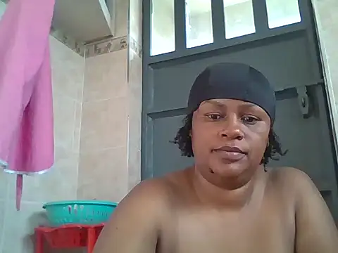 Snapshot of tight_pussy_gall chatting on 10.16.25 tight pussy gall online show from 10.16.25