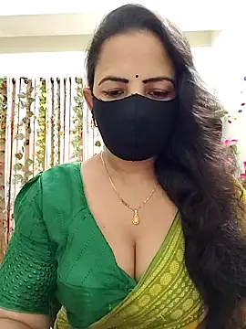 Snapshot of Payel-Sen chatting on 10.08.25 Payel-Sen online show from 10.08.25