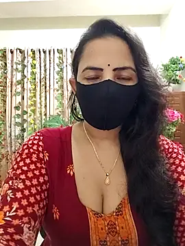 Snapshot of Payel-Sen chatting on 10.18.25 Payel-Sen online show from 10.18.25