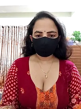 Snapshot of Payel-Sen chatting on 10.29.25 Payel-Sen online show from 10.29.25