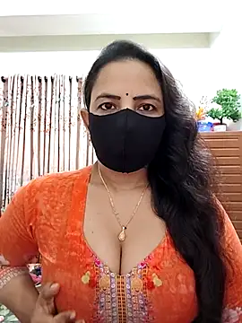 Snapshot of Payel-Sen chatting on 10.30.25 Payel-Sen online show from 10.30.25