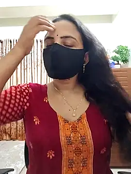 Snapshot of Payel-Sen chatting on 11.13.25 Payel-Sen online show from 11.13.25